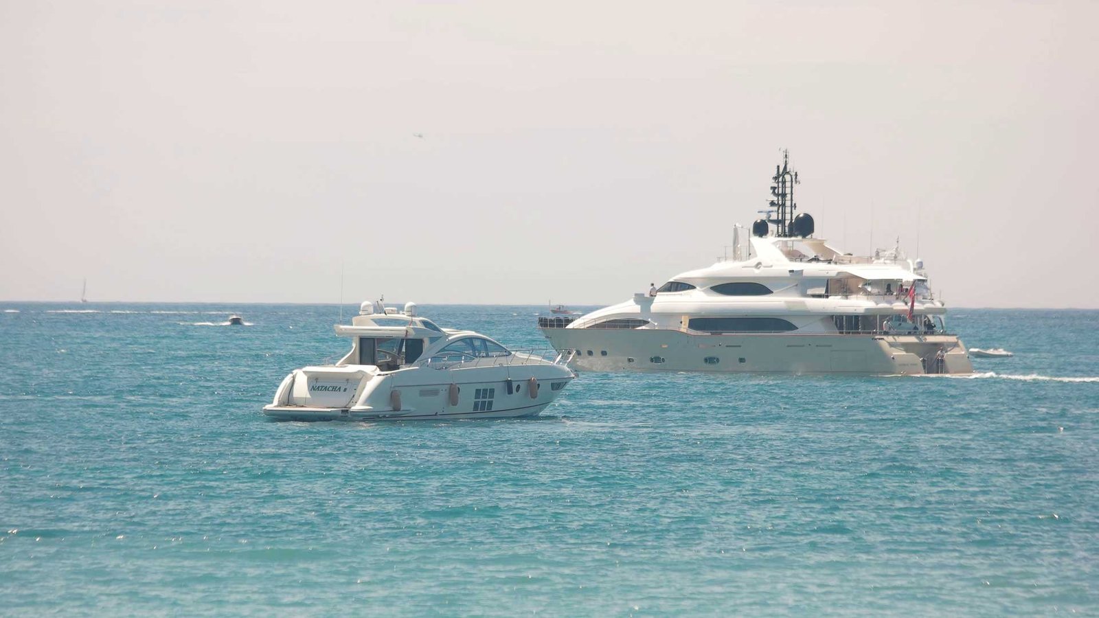 Fishing charter boat in Florida waters