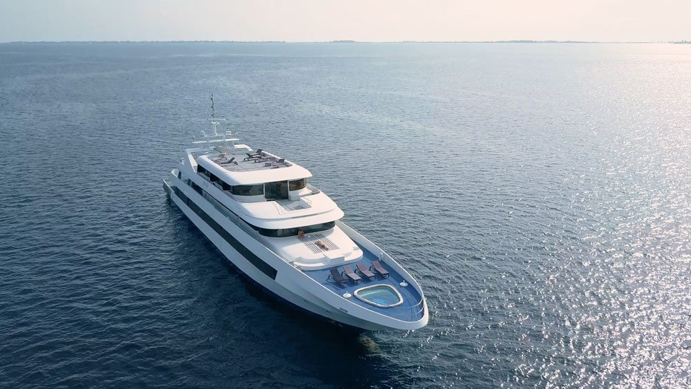 Private luxury yacht charter Florida